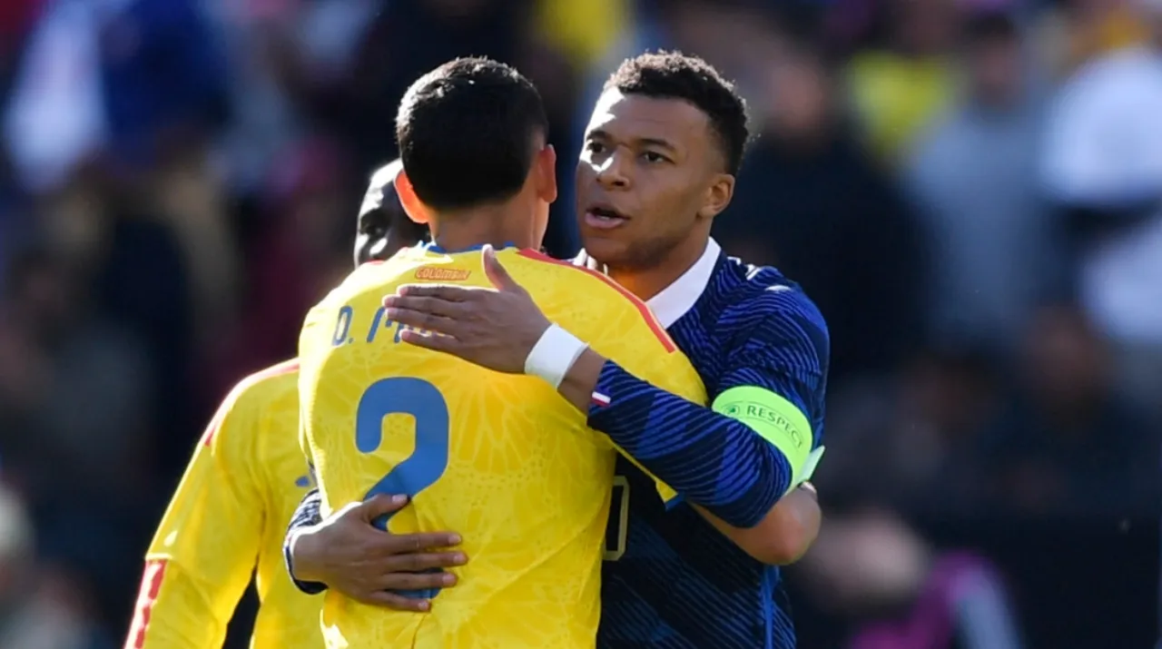 Daniel Muñoz y Kylian Mbappé en Francia vs. Colombia. (Foto: Getty Images)