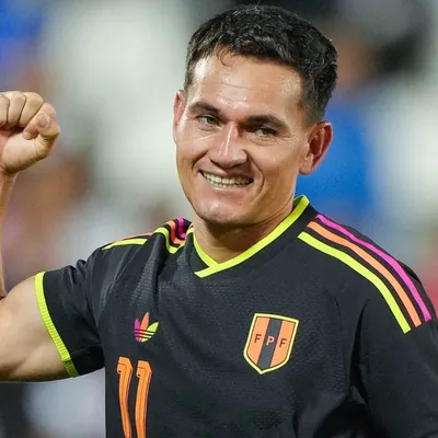 VIDEO | Ecuatoriano brilla en Perú marca dos golazos en su debut con la Selección