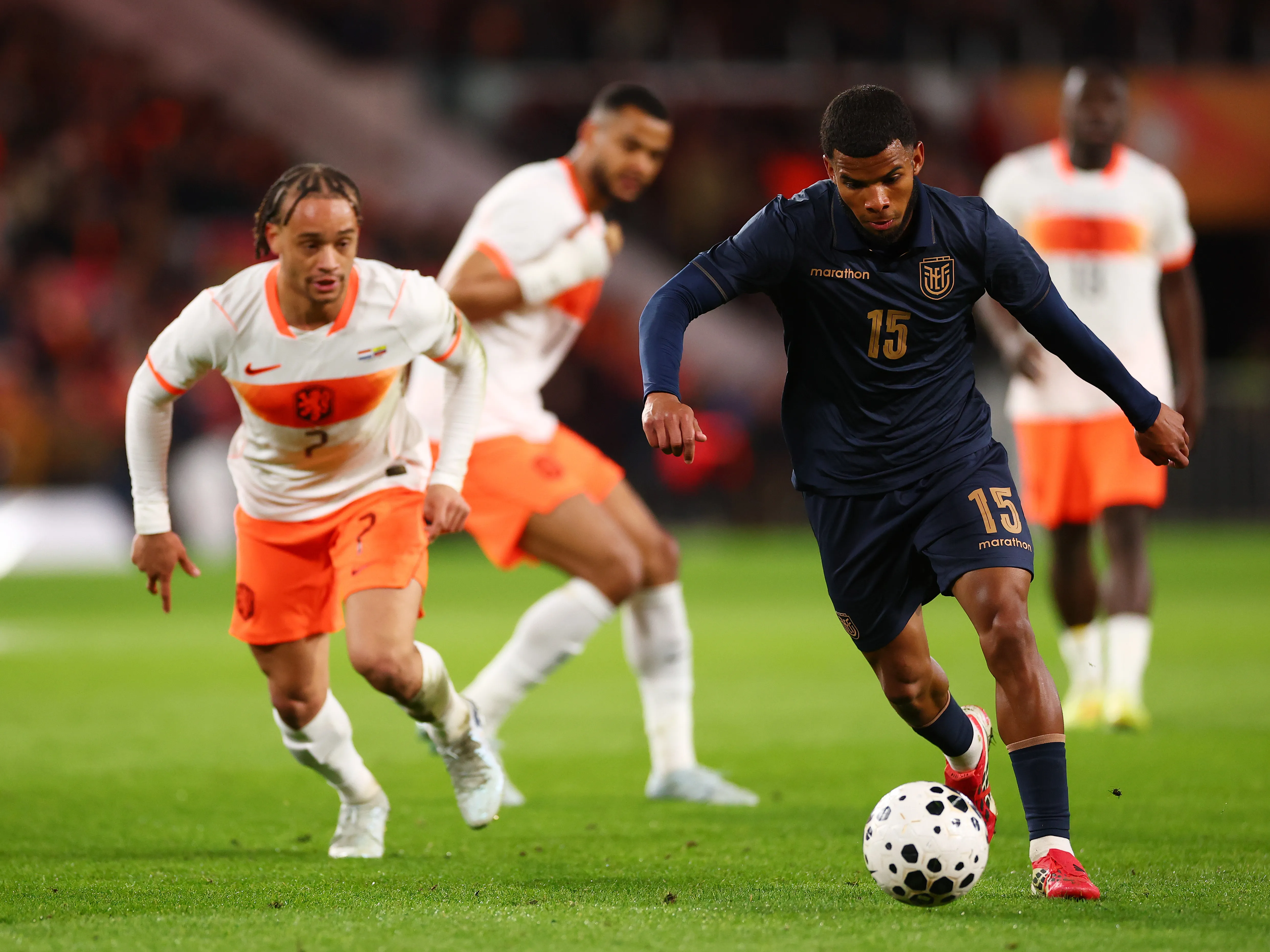 Países Bajos y Ecuador empataron 1 a 1 en Eindhoven. (Foto: GettyImages)