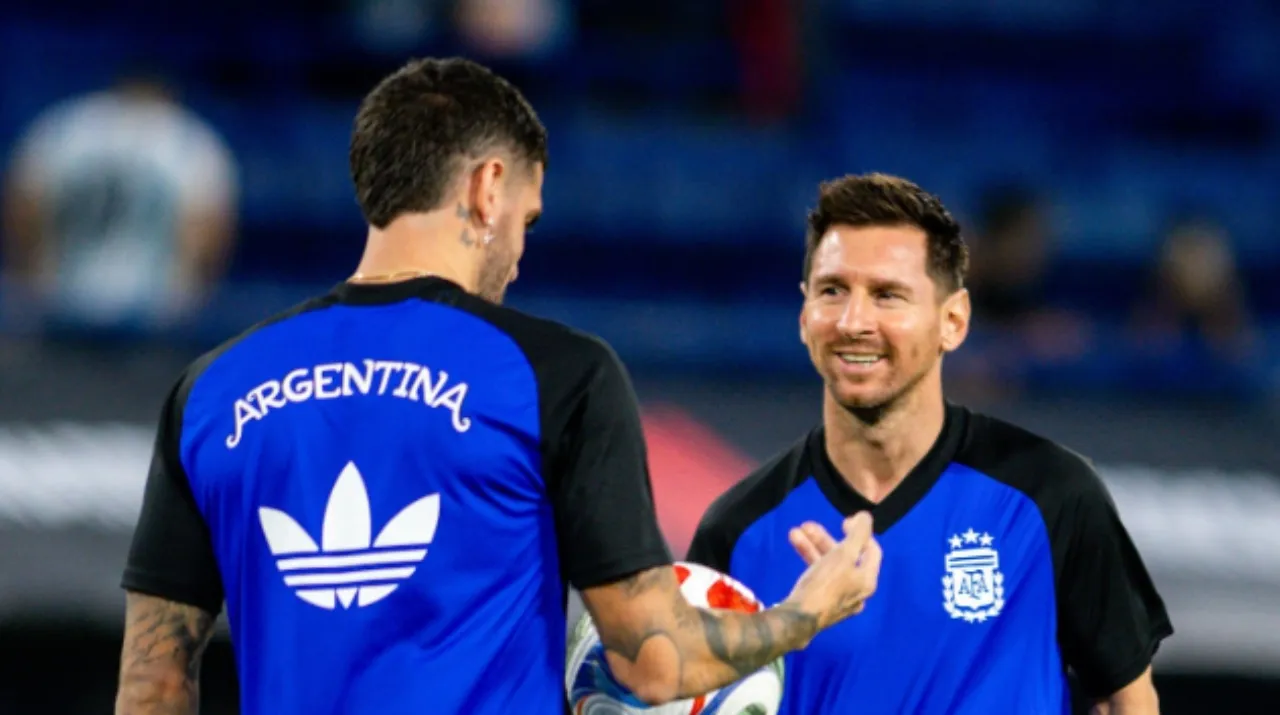 De Paul y Messi en Argentina vs. Mauritania. (Foto: Getty Images)