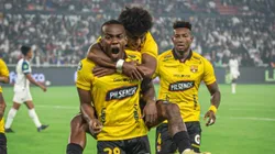 Barcelona pasea a Liga de Quito y gana nuevamente en Casa Blanca