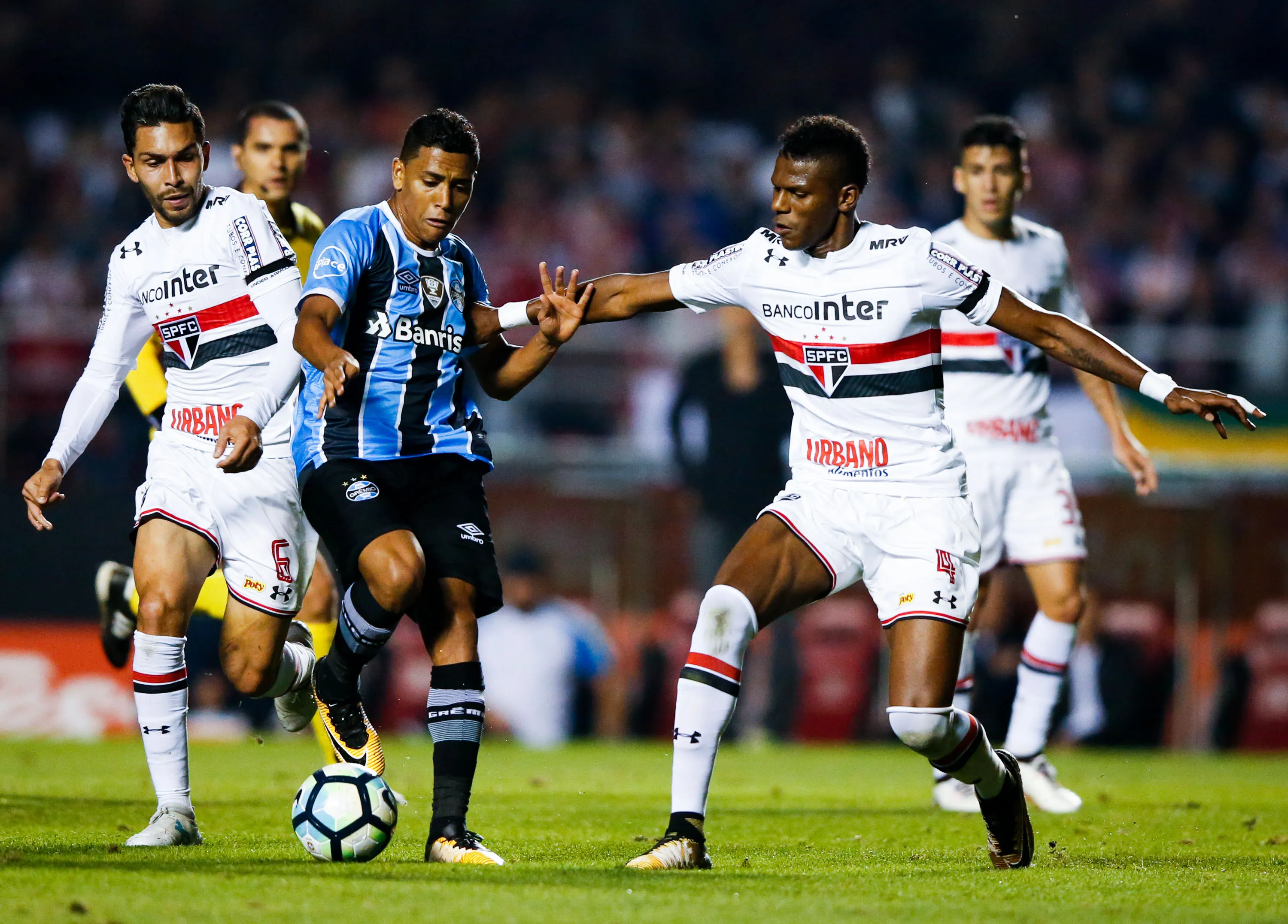 Robert Arboleda – Sao Paulo. Foto: Getty.