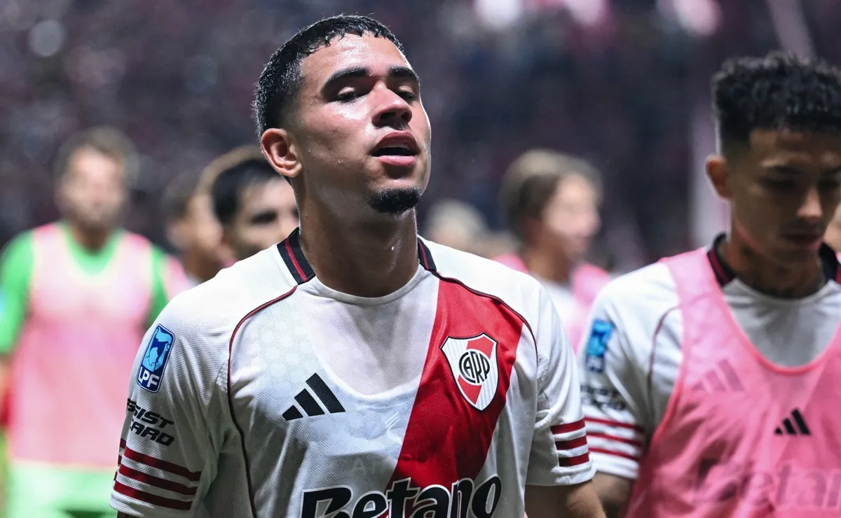 Kendry Páez sigue sin jugar y la contundente respuesta del DT de River Plate