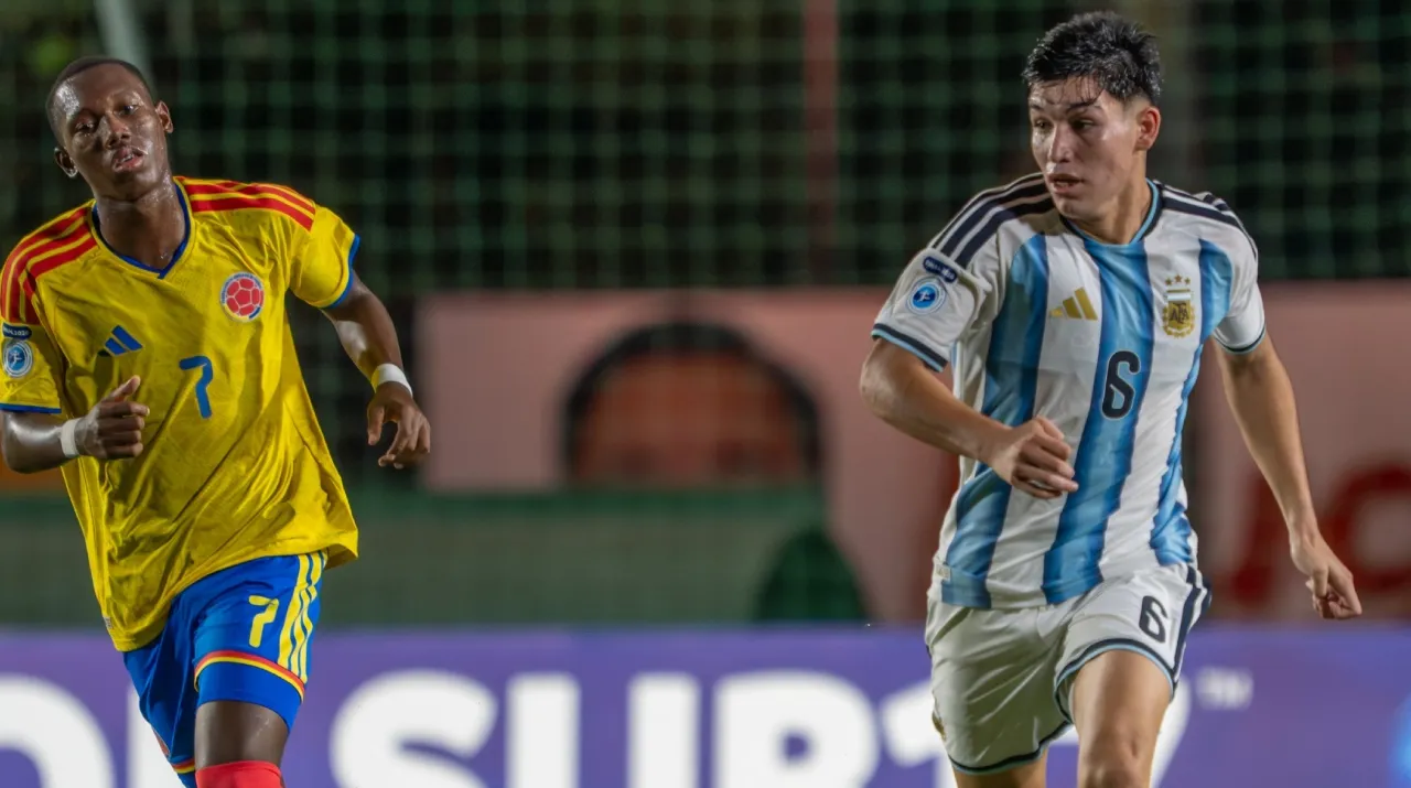 Acción de juego entre Colombia y Argentina en Sudamericano Sub-17. (Foto: X / @Argentina)