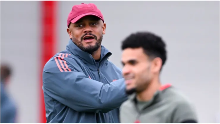 Vincent Kompany dirige por primera vez a Luis Díaz.