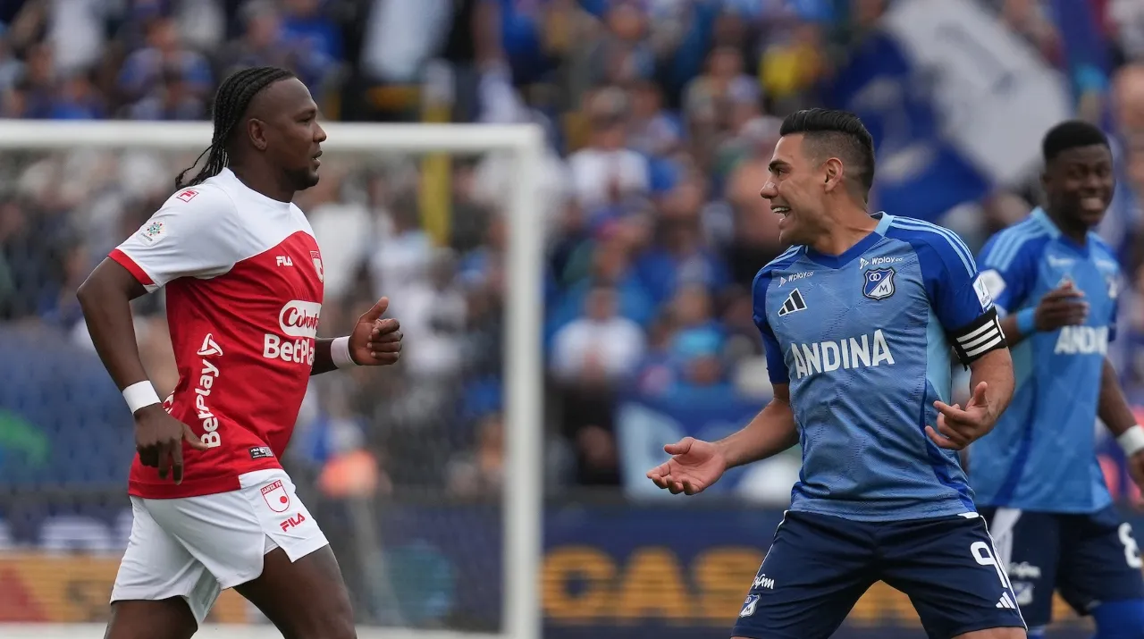 Rodallega le mando a un mensaje a Falcao por su lesión. (Foto: Vizzor Image)