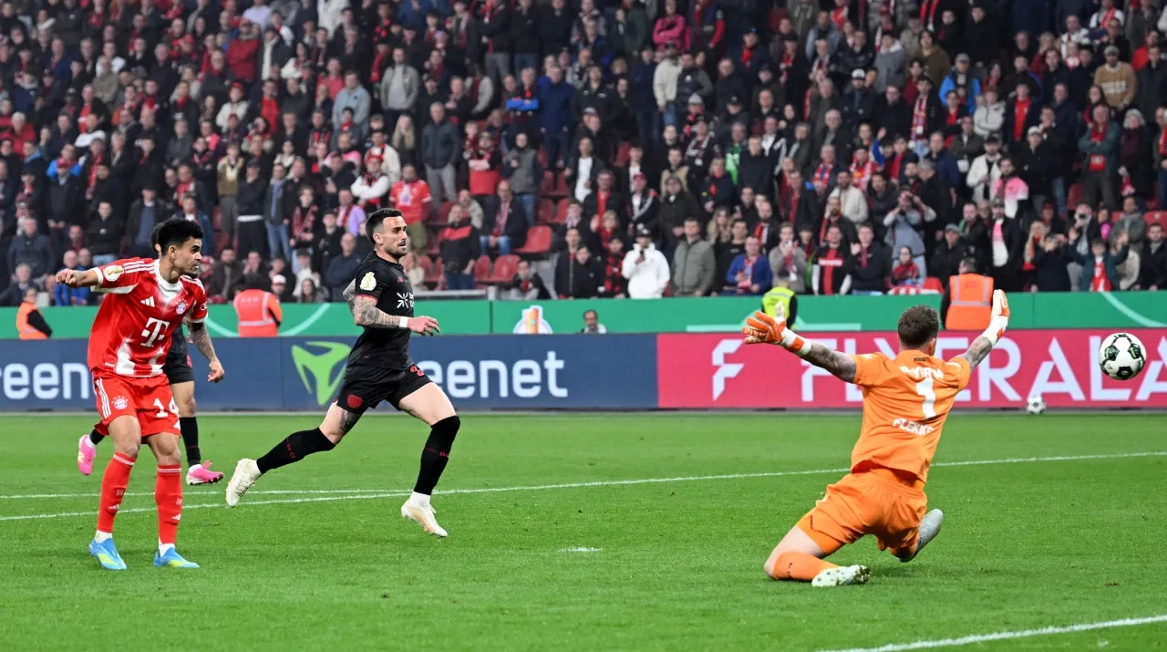 El gol de Luis Díaz en la semifinal de la Copa de Alemania. (Foto: Getty Images)