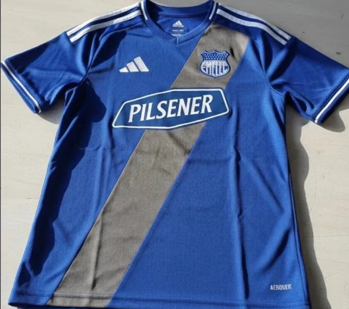 Así sería la nueva camiseta de Emelec. (Captura de pantalla X)