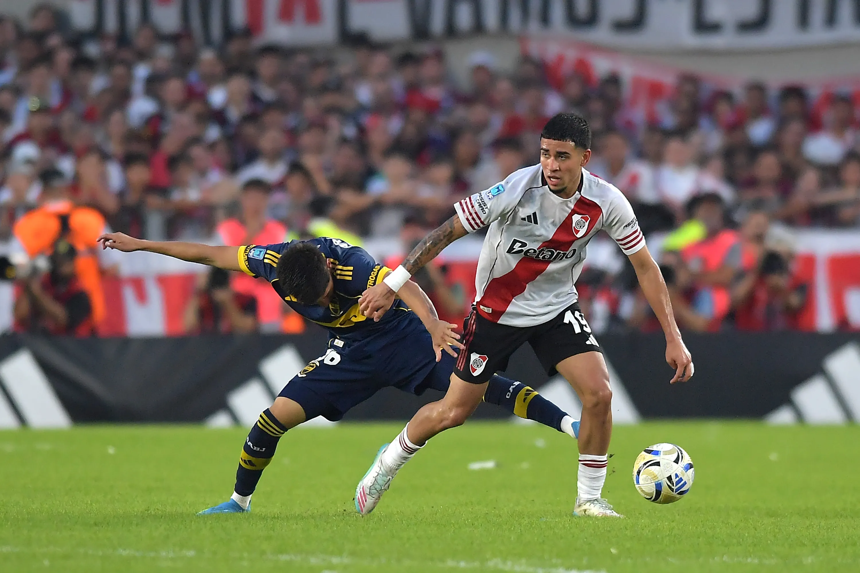 Kendry Páez vs. Boca. Foto: Getty
