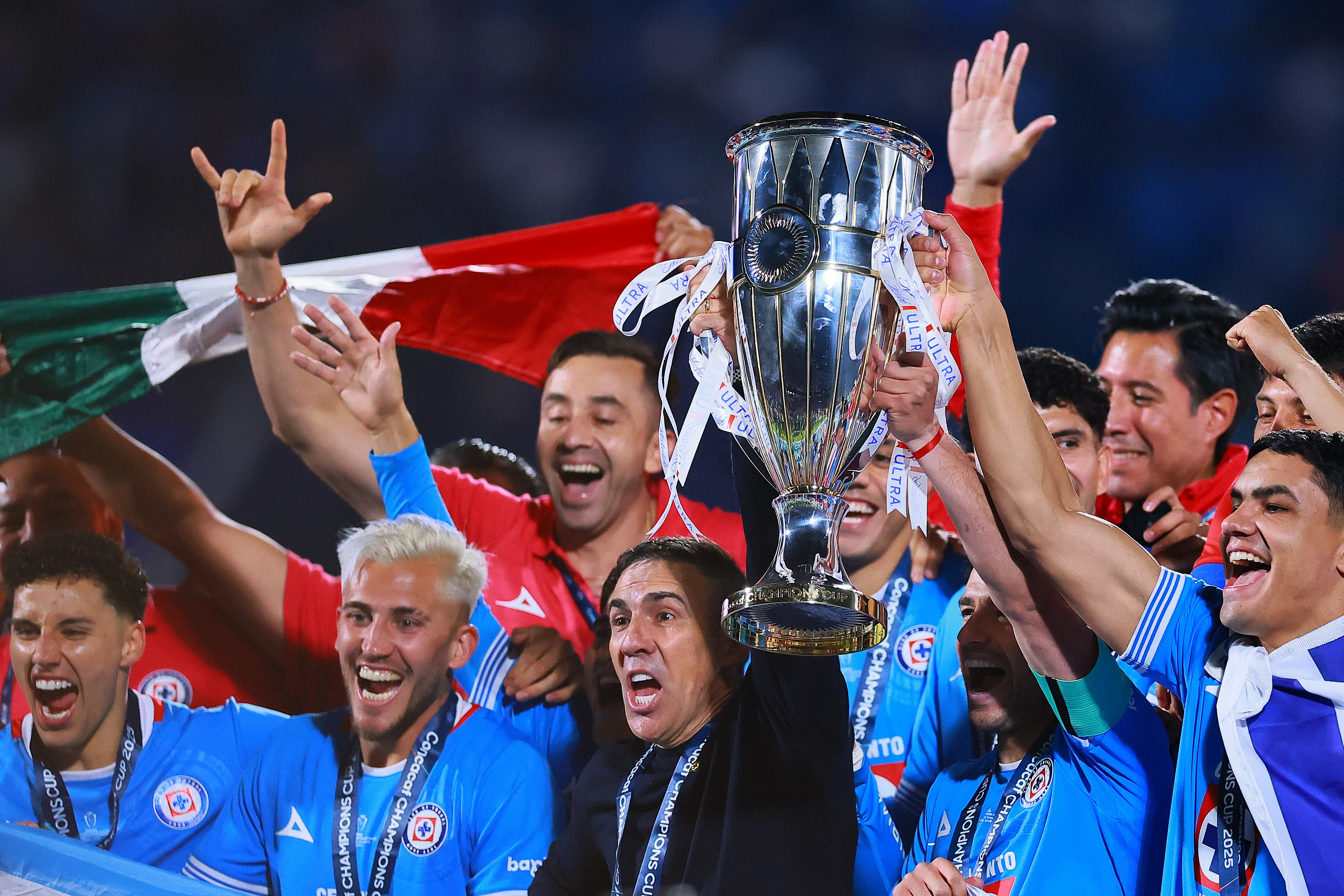 Vicente Sánchez fue campeón de la Concacaf Champions League. Foto: Getty.