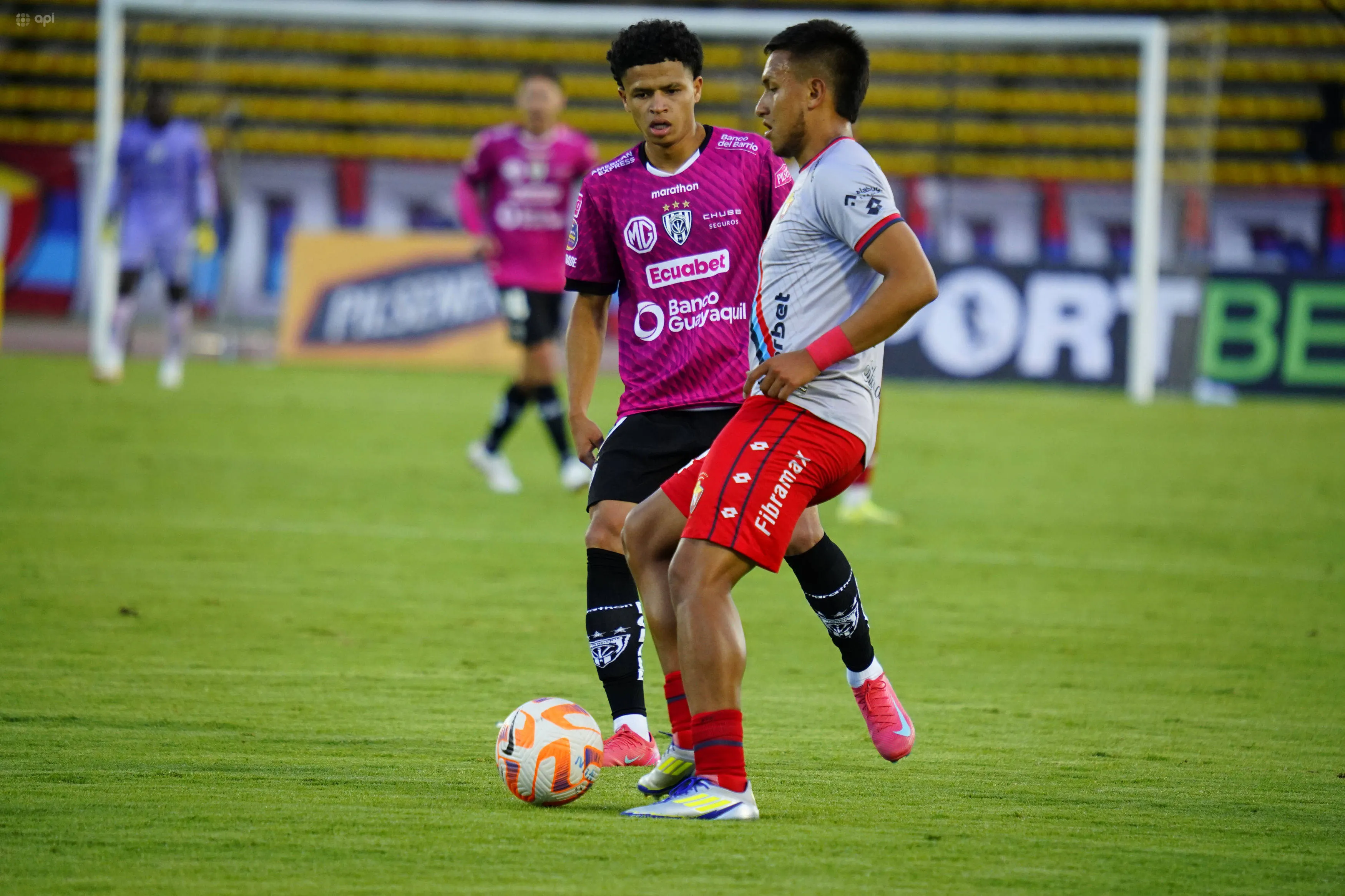 IDV y El Nacional se enfrentaron en 2025. (Foto: Imago)