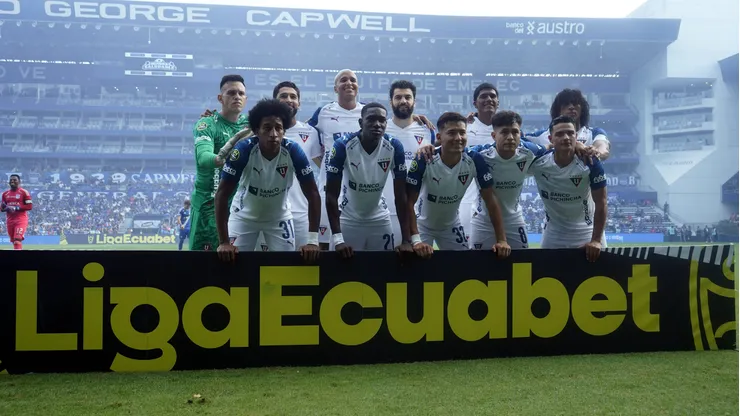 La hinchada de Liga de Quito explotó tras una nueva derrota