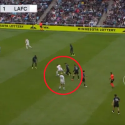 Video: La jugada ‘maradoniana’ de James Rodríguez ante LAFC