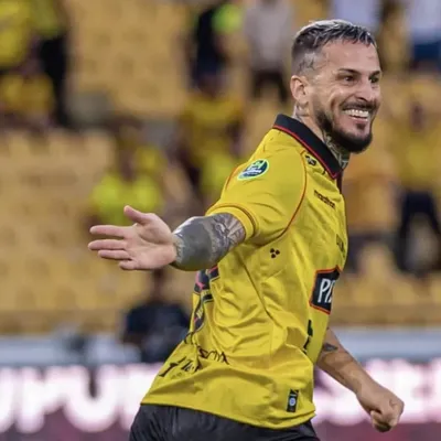 VIDEO | El monumental enojo de Darío Benedetto con los jugadores de Barcelona