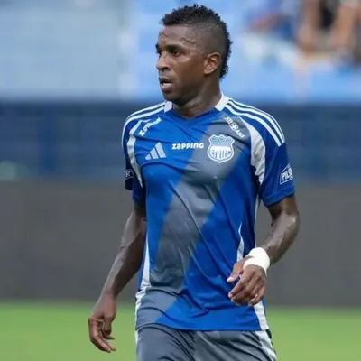 Miller Bolaños aparece en insólito equipo tras dejar Emelec ¿camisetazo?