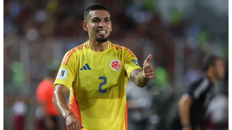 Dos gigantes de Europa se pelean por Daniel Muñoz