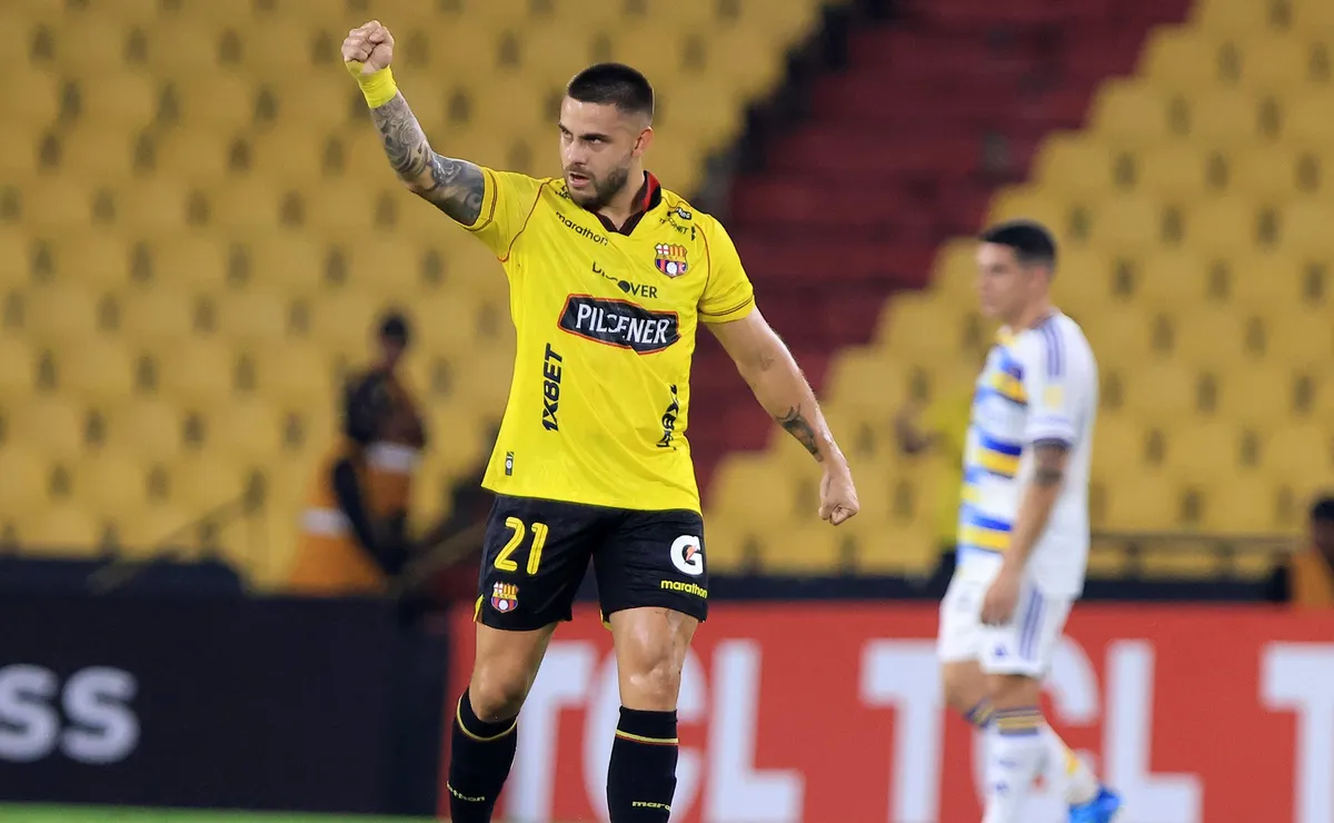 Rosario Central lidera el Grupo H tras derrota de IDV; Barcelona SC revive en el D — image 1