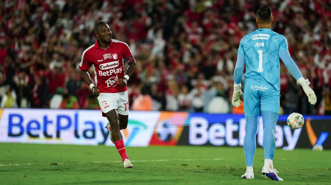 Rodallega anotó trs goles ante América en Bogotá. (Foto: Vizzor Image)