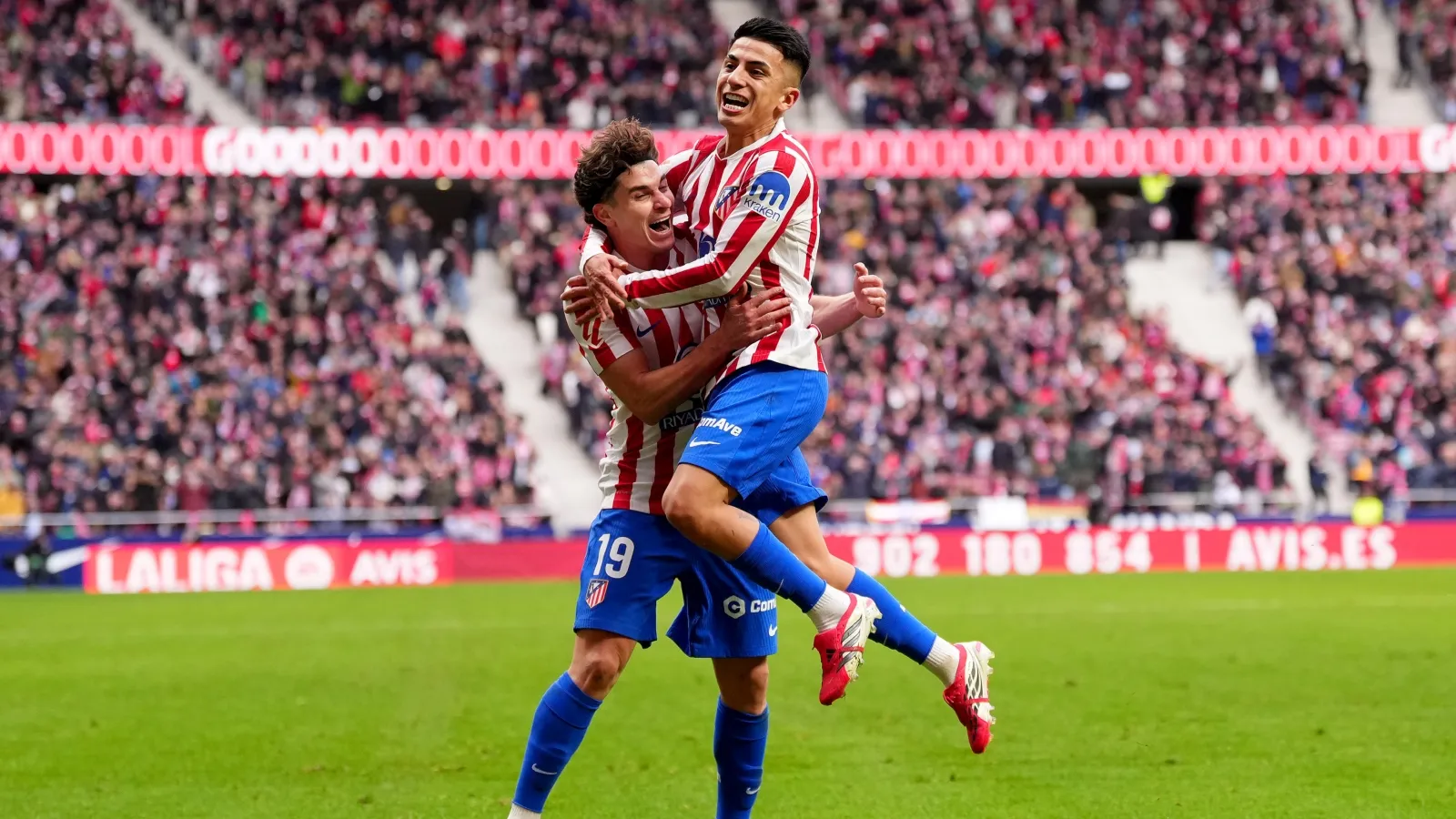 Almada y Julián Alvarez, futuro incierto en Madrid: GETTY