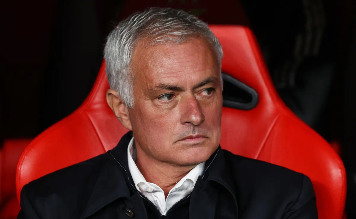 مورينيو يُحذّر ريال مدريد: عرض تجديد من بنفيكا على الطاولة
