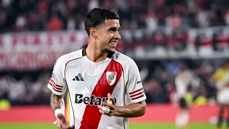 Kendry Páez quedó otra vez fuera de River Plate y así reaccionaron los hinchas: "No juega nunca más"