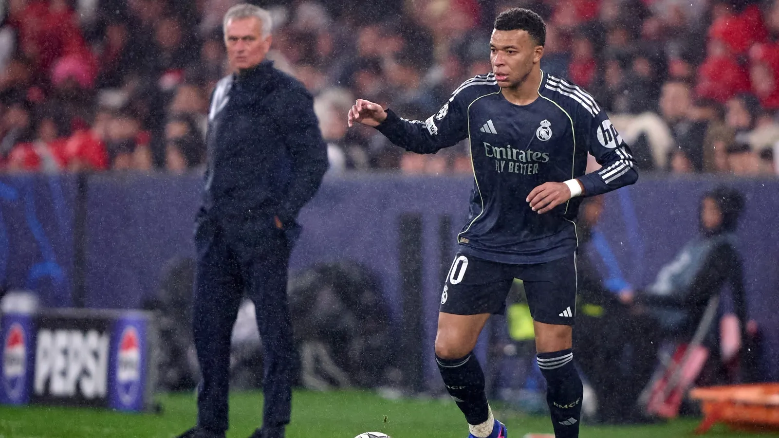 Defensas y mediocampo, lo primero que Valdano traería a Real Madrid: GETTY
