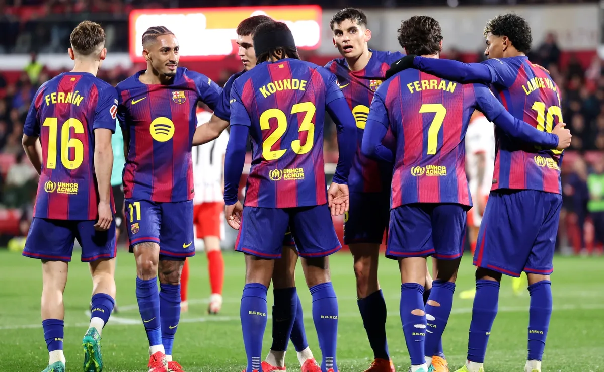 إعجاز تاريخي في الكامب نو: برشلونة يعادل رقم يوفنتوس الأسطوري بالعلامة الكاملة على أرضه وداع عاطفي لليفاندوفسكي