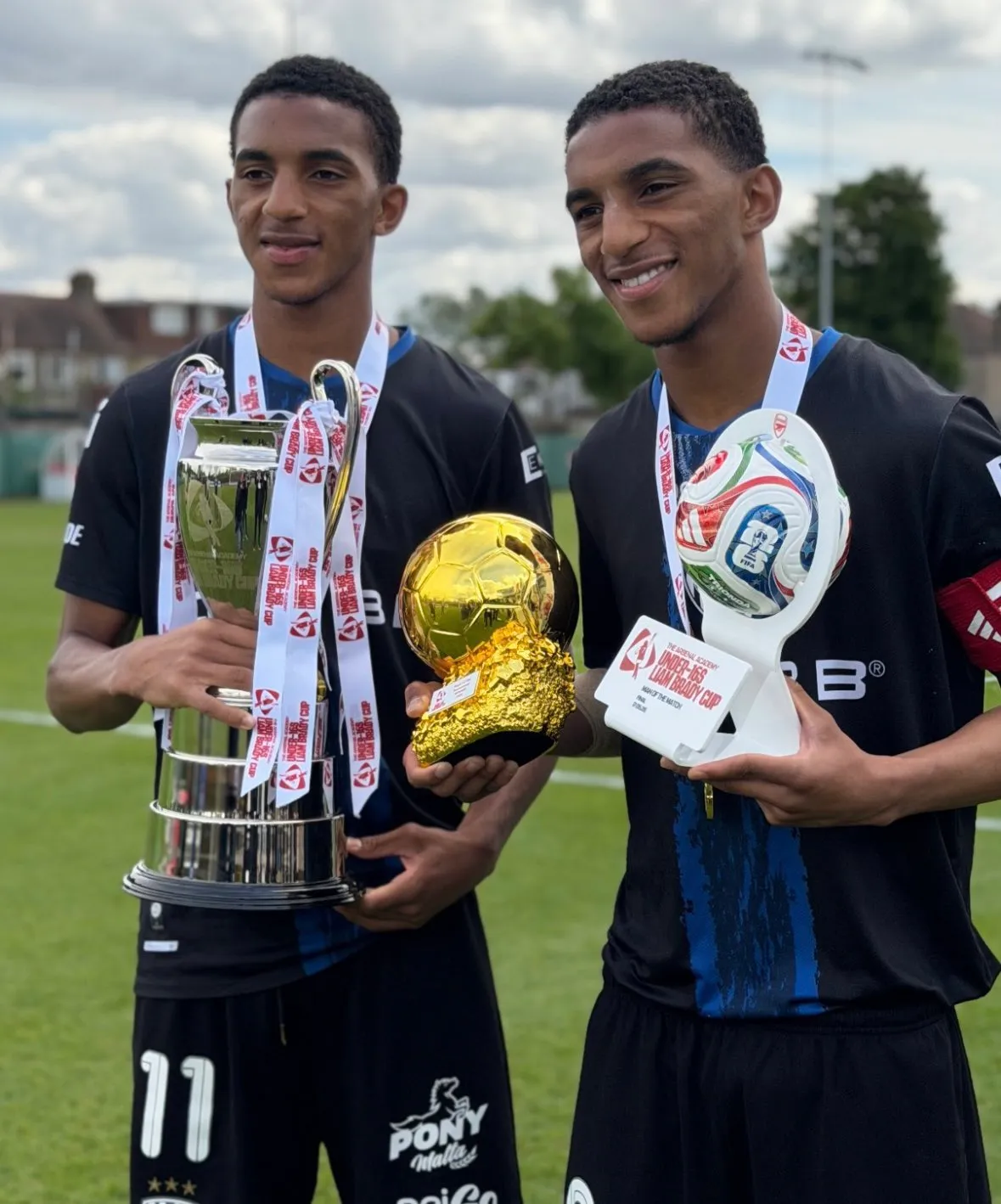 Los hermanos Quintero destacaron con IDV en un torneo juvenil de Arsenal. (Foto_ IDV)