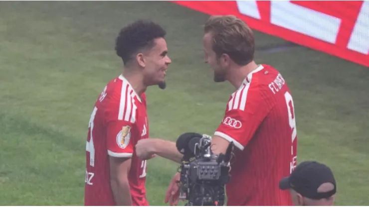 Luis Díaz y Harry Kane en la final de la Copa de Alemania.