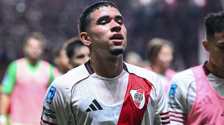 Revelan que Kendry Páez protagonizó nuevo actos de indisciplina en River Plate