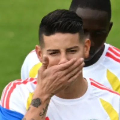 Hinchas reaccionan a la nueva camiseta de Colombia: “Ni de pijama”