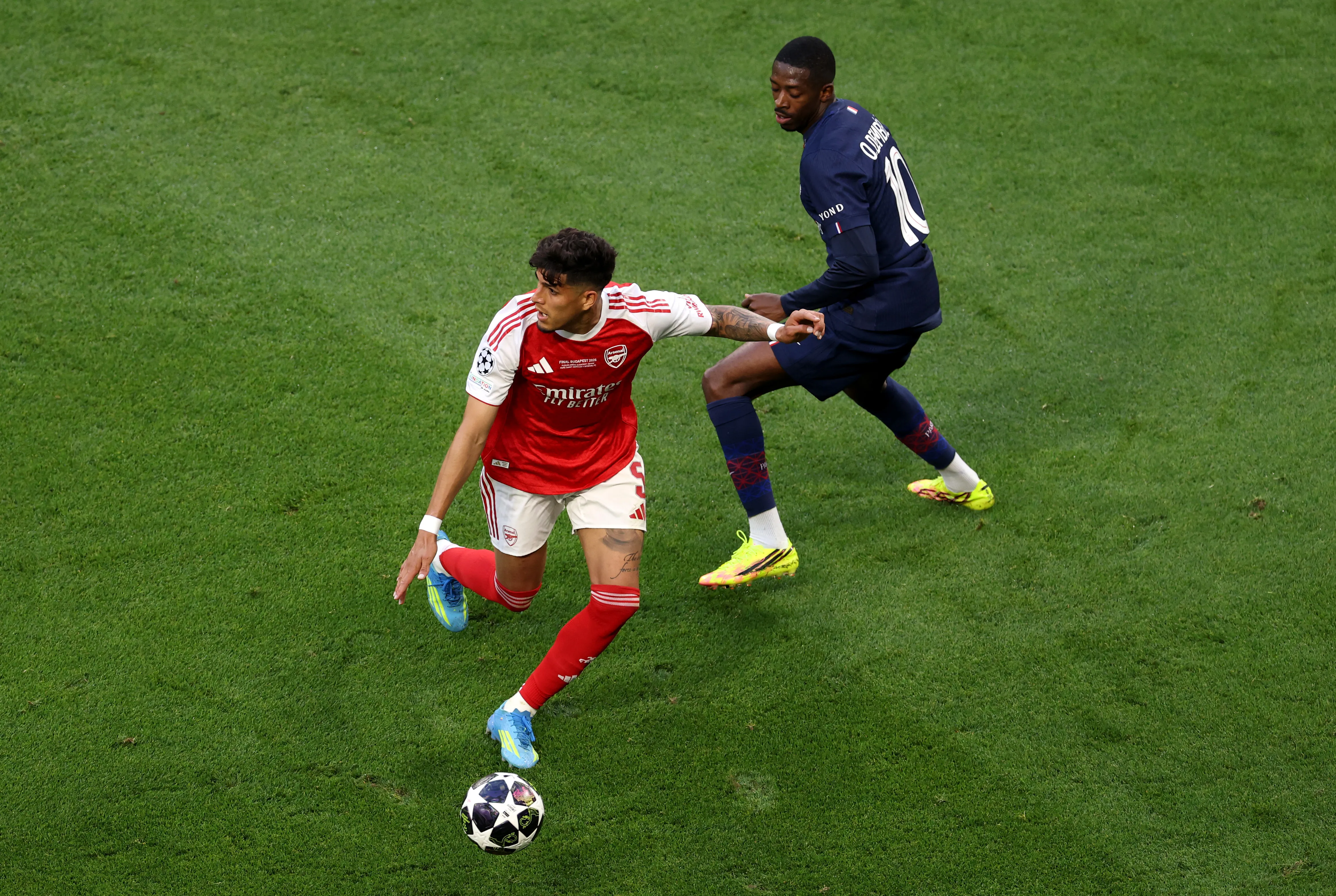 Piero Hincapié es titular en Arsenal. (Foto: GettyImages)