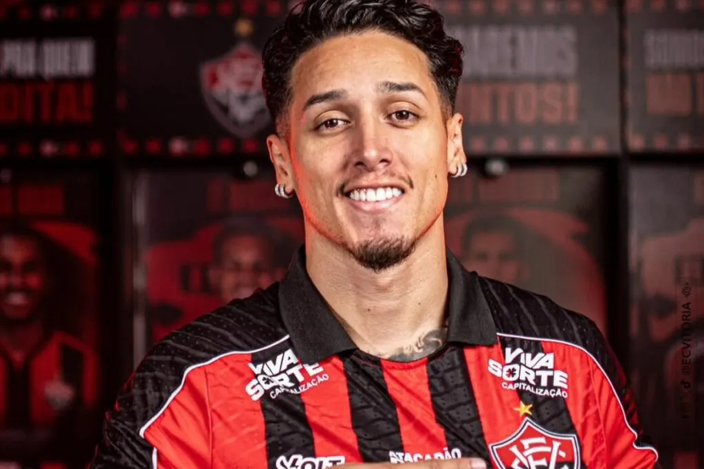 Kike Saverio – Vitoria de Brasil.