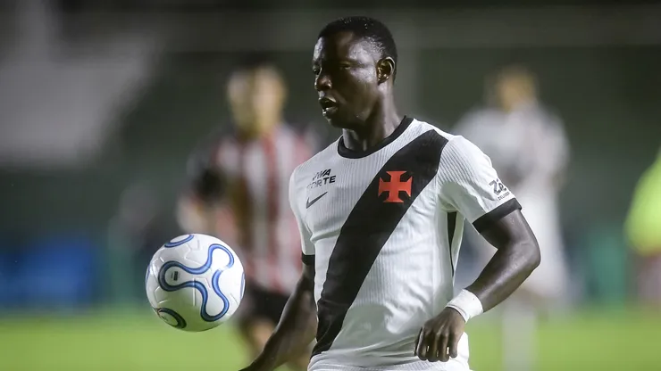 Nuevo gigante de América va por Marino Hinestroza