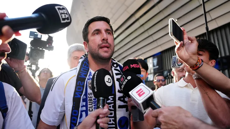 Manchester City medita demandar a Enrique Riquelme.