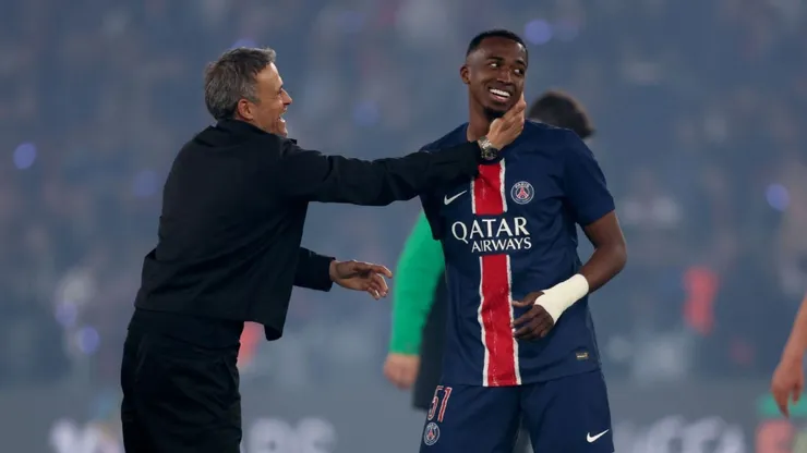 El millonario regalo de Luis Enrique a William Pacho tras ganar la Champions League