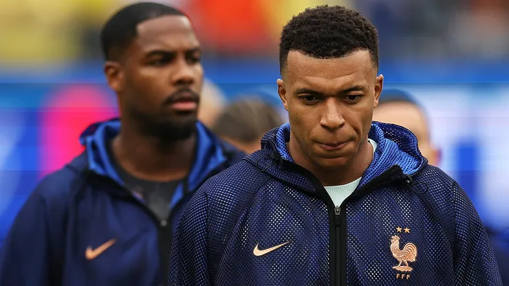 Kylian Mbappé y otros jugadores entraron en conflicto con la FFF por una promoción que realizó una casa de apuestas.