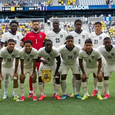 Ecuador goleó a Guatemala pero los hinchas criticaron a estos jugadores: “No debe estar ni un minuto”