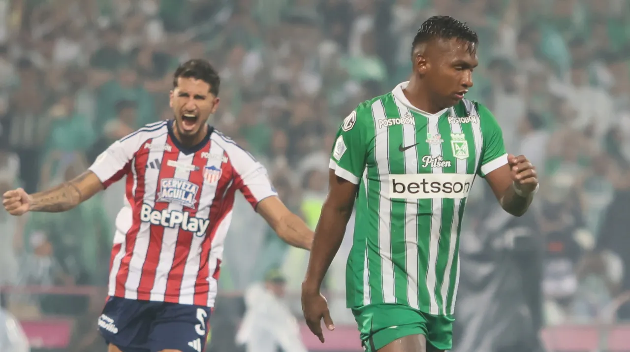 Daniel Rivera y Alfredo Morelos. (Foto: Vizzor Image)
