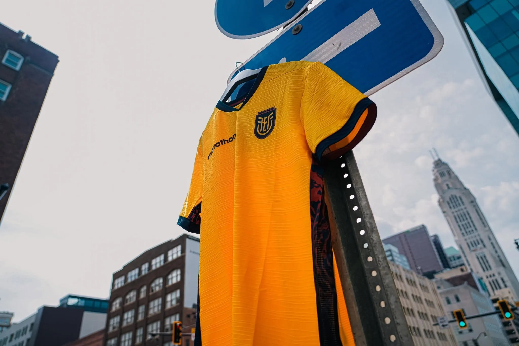 Ecuador recibió duras críticas por el diseño de su camiseta (Facebook La Tri).