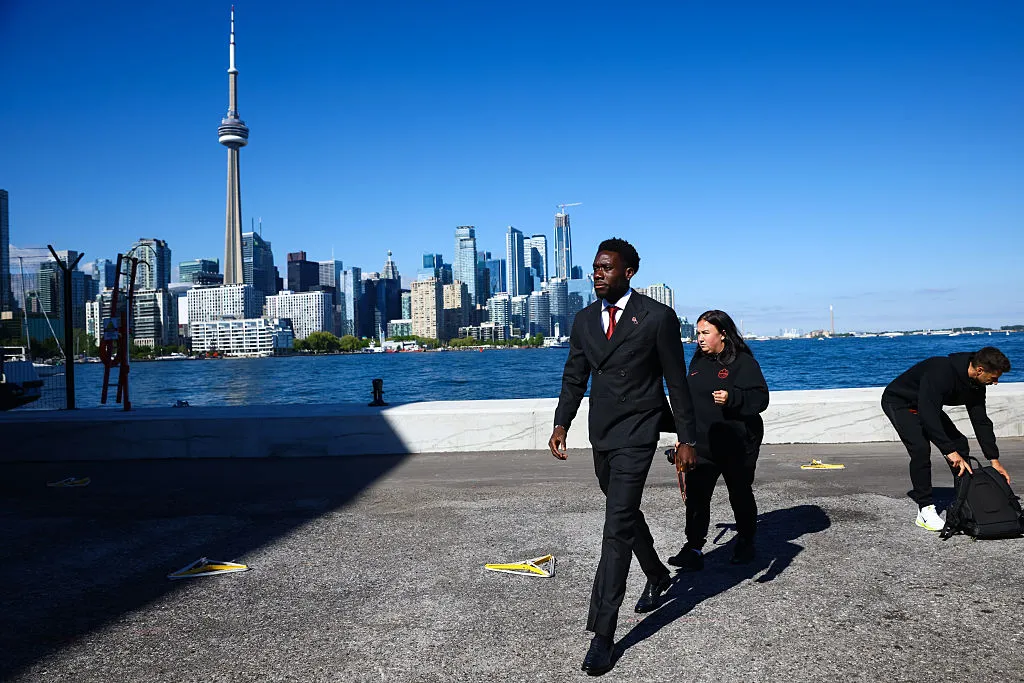 Los constantes problemas físicos impidieron que Alphonso Davies estuviera en el debut de Canadá (Getty Images).