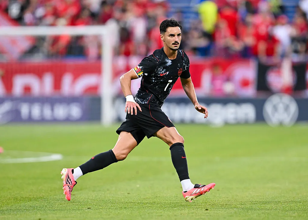Stephen Eustaquio – Selección Canadá.