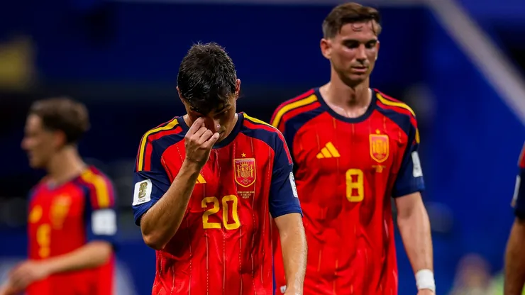 España decepcionó en su debut.