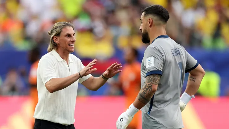 Sebastián Beccacece es criticado y ya ponen a tres nuevos técnicos en la Selección de Ecuador