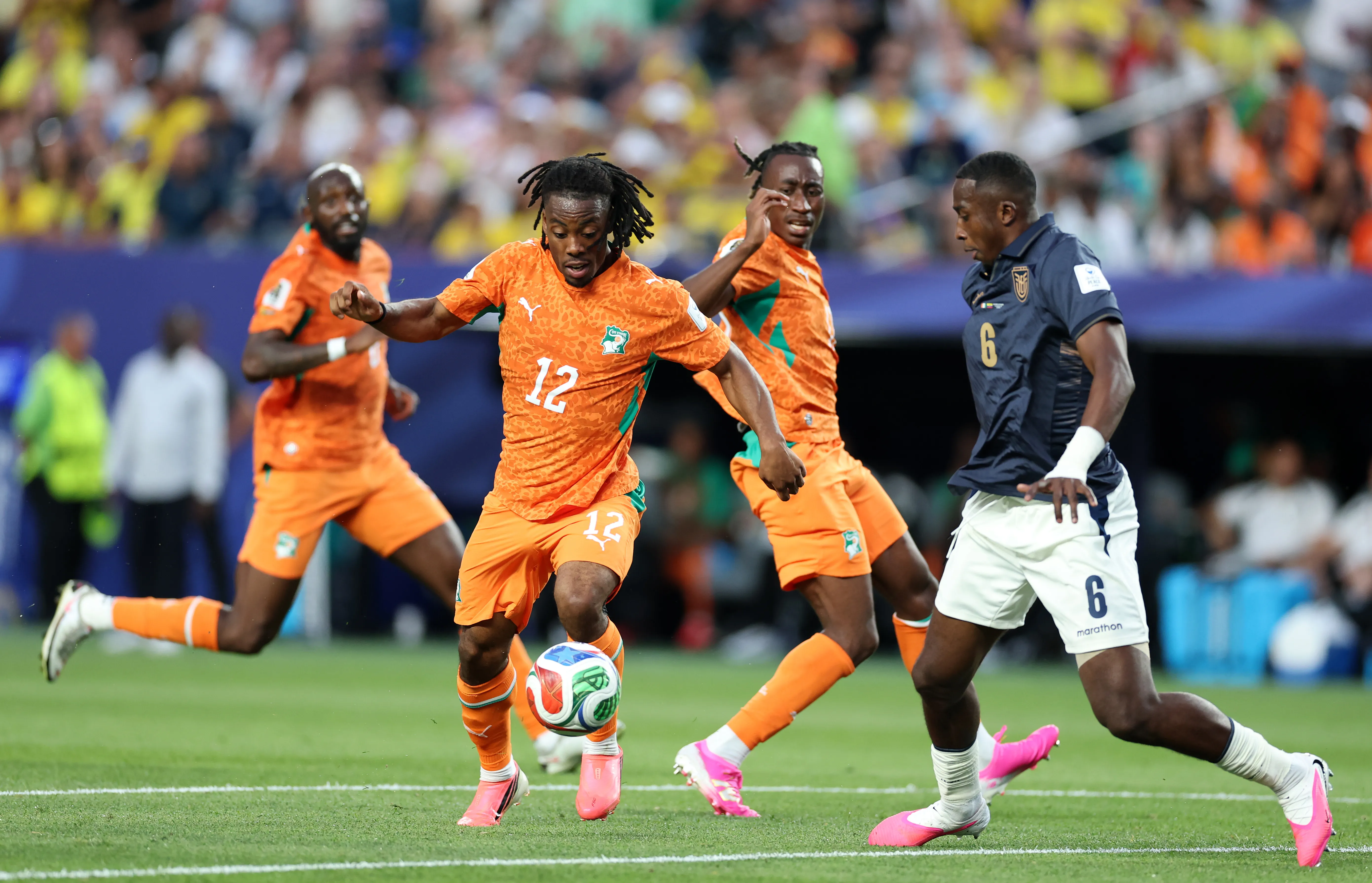 Elye Wahi en el debut del Mundial vs. Ecuador. Foto: Getty.