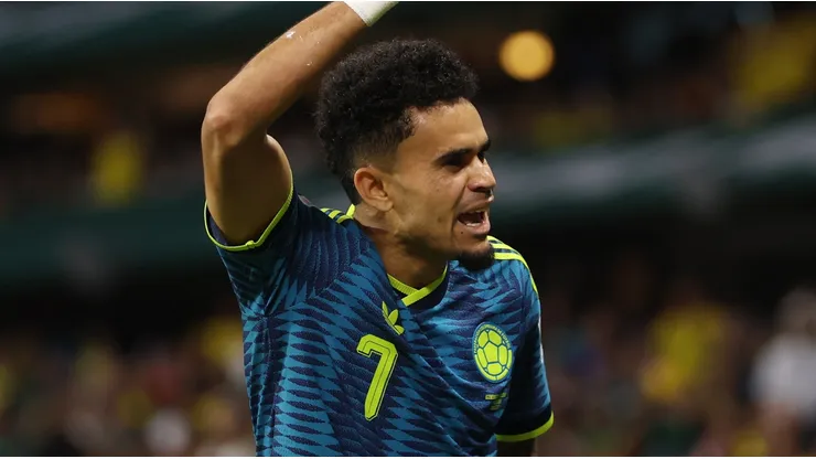 Luis Díaz dio la asistencia del primer gol de de Colombia ante Uzbekistán.