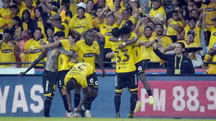 Barcelona habría cerrado su nuevo defensa en pleno Mundial