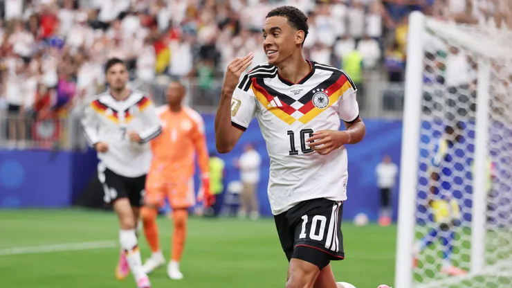Alemania goleó en su debut y va por más.