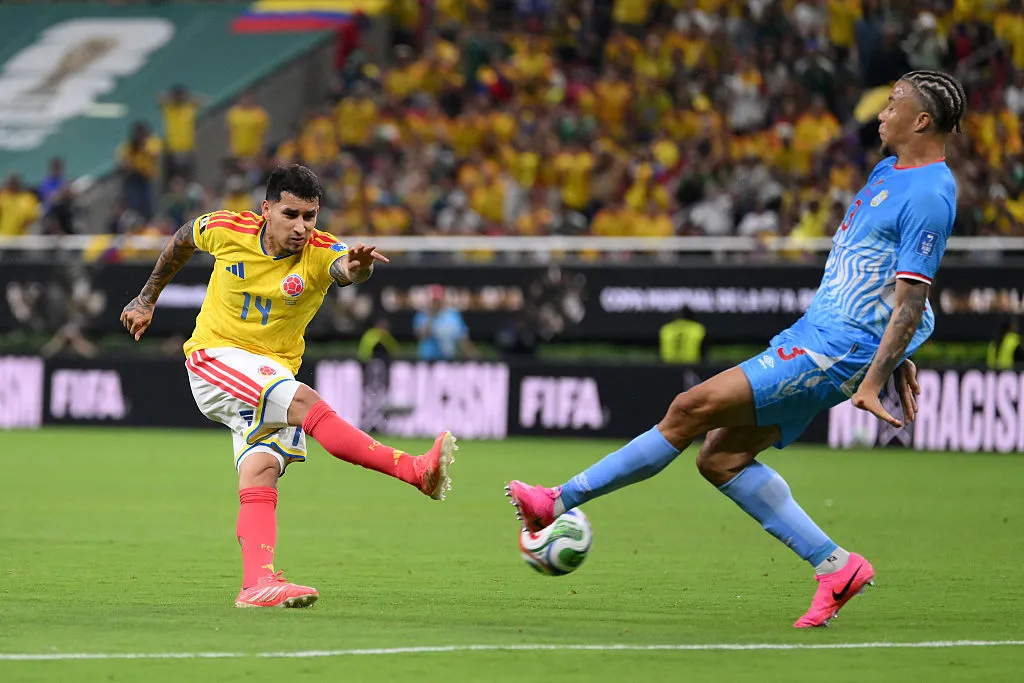 Colombia dominó y se generó las mejores opciones de gol: la mayoría fueron desde fuera del área con remates de media distancia (Photo by David Ramos/Getty Images)