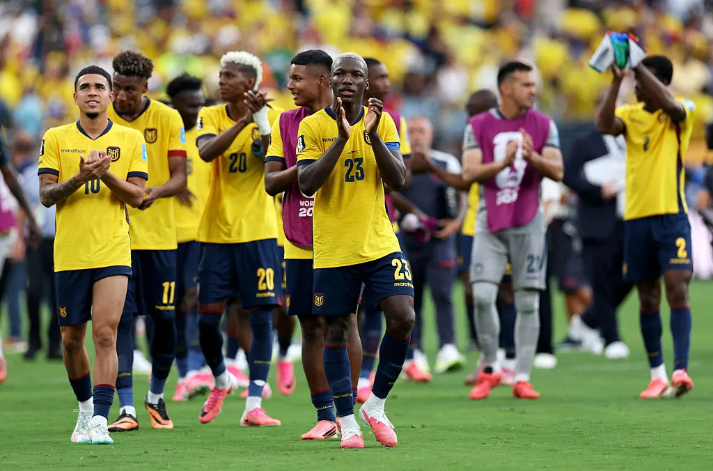 Selección de Ecuador tras el triunfo – Foto: Getty